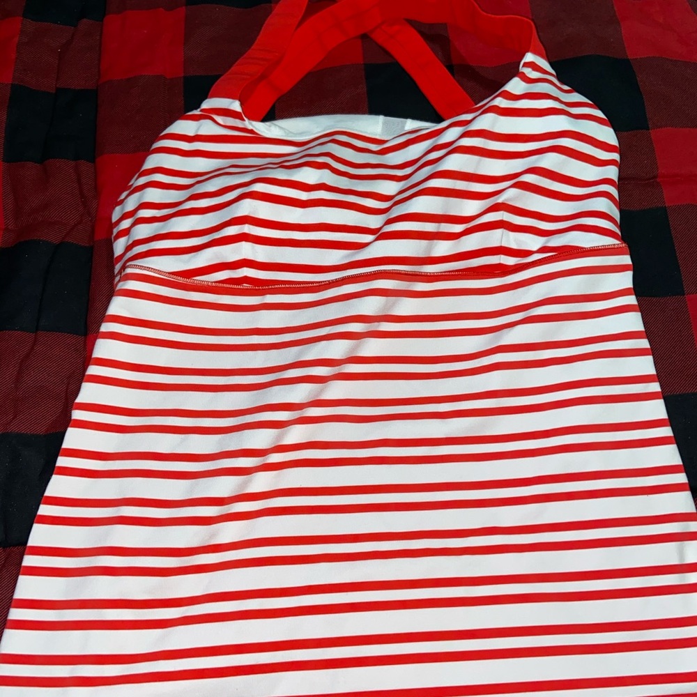 Lululemon tank